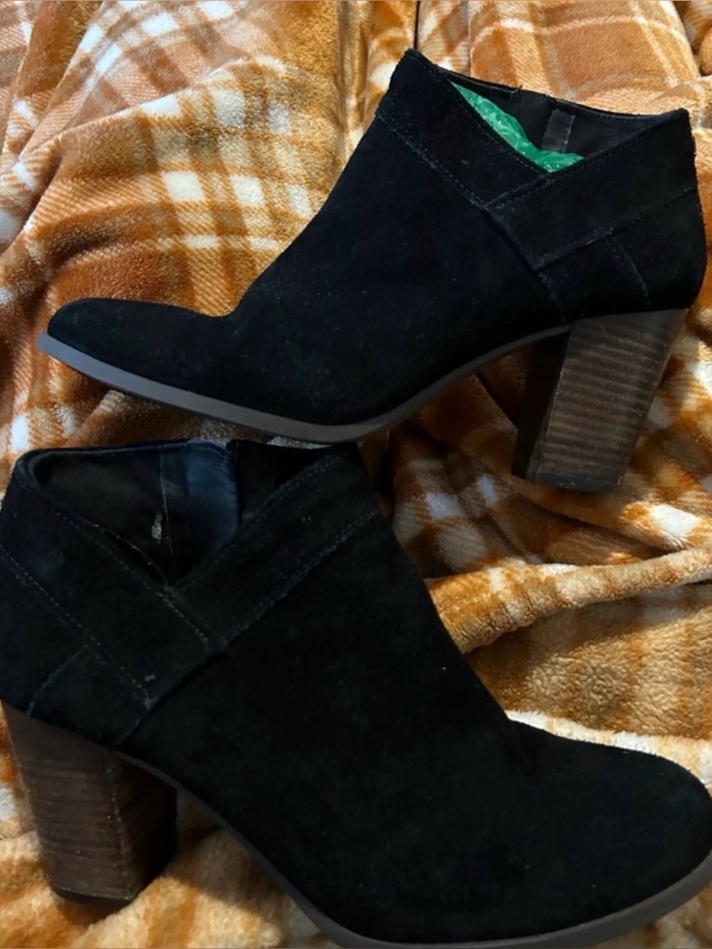Koolaburra by UGG Ortholite Amalea Black Suede Heeled Ankle Booties